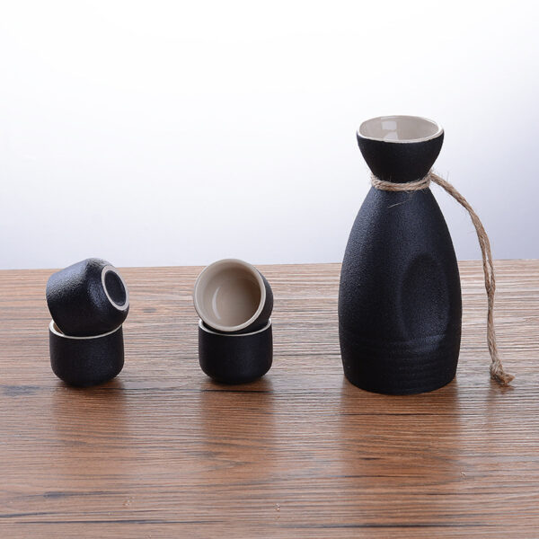 Sakura vintage sake set - Image 6