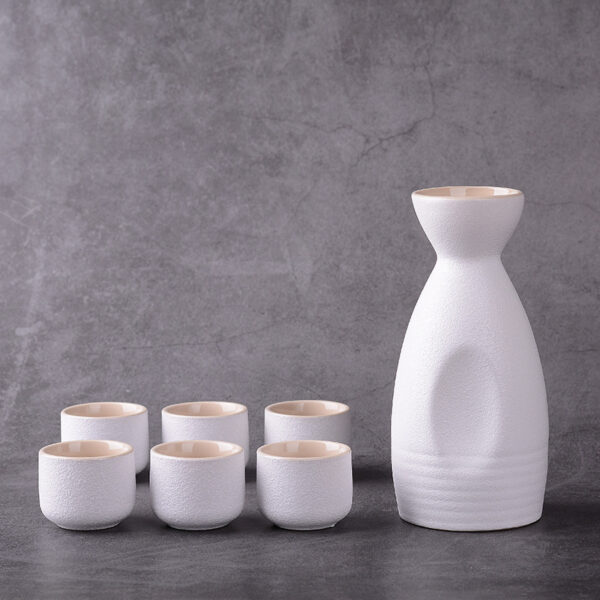 Sakura vintage sake set - Image 3